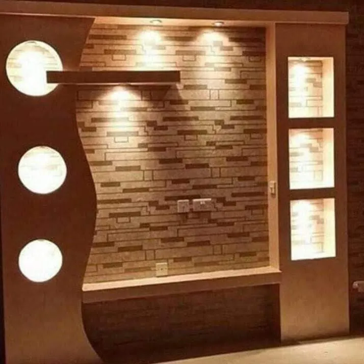 جدار ديكوري عصري بحجر وإضاءة